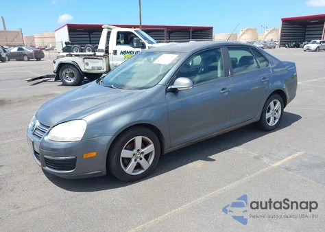 2009 Volkswagen Jetta S z USA, uszkodzony, nr VIN 3VWJZ71K09M089563